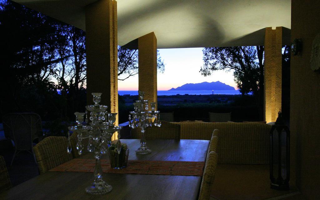 Dimora Dell'Olivastro Bed & Breakfast Favignana Exterior photo